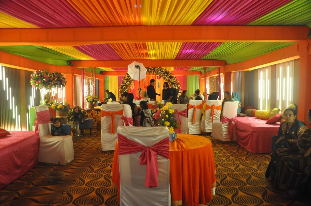 ניו דלהי Hotel Arch Plaza - Near Yashobhoomi Convention Centre Dwarka מראה חיצוני תמונה