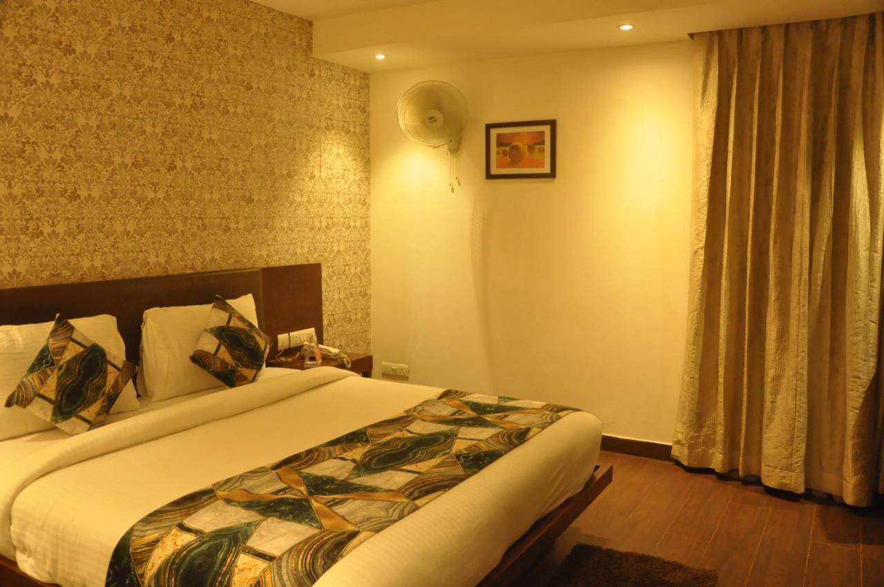 ניו דלהי Hotel Arch Plaza - Near Yashobhoomi Convention Centre Dwarka מראה חיצוני תמונה
