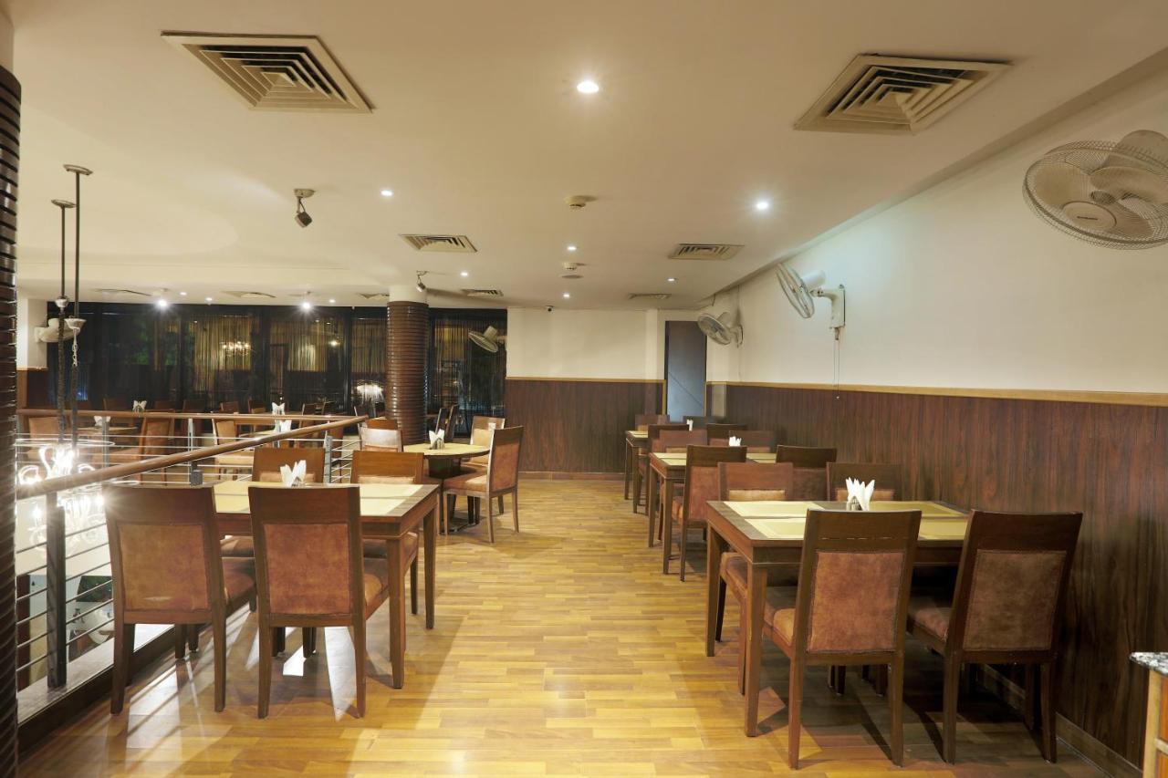 ניו דלהי Hotel Arch Plaza - Near Yashobhoomi Convention Centre Dwarka מראה חיצוני תמונה
