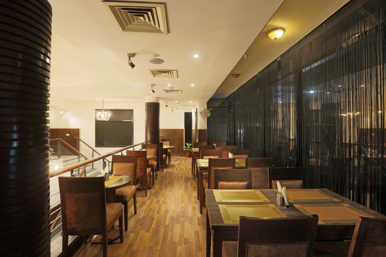 ניו דלהי Hotel Arch Plaza - Near Yashobhoomi Convention Centre Dwarka מראה חיצוני תמונה