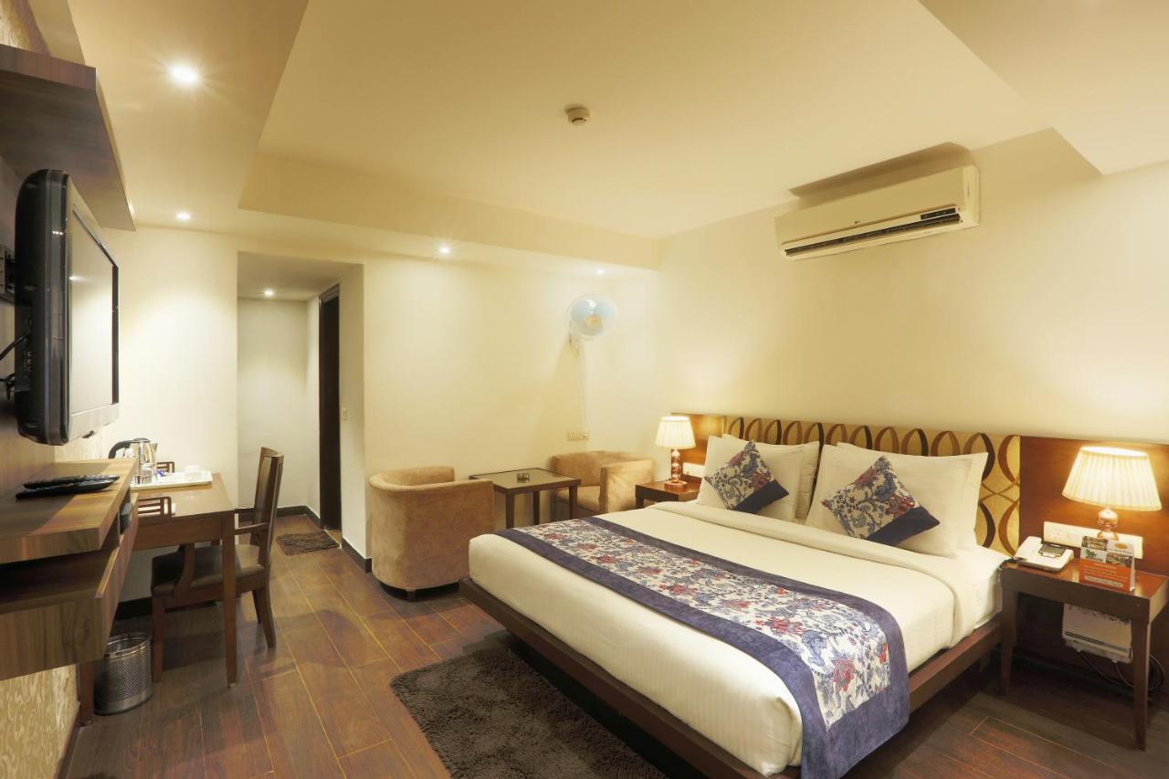 ניו דלהי Hotel Arch Plaza - Near Yashobhoomi Convention Centre Dwarka מראה חיצוני תמונה