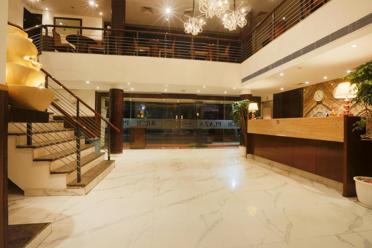 ניו דלהי Hotel Arch Plaza - Near Yashobhoomi Convention Centre Dwarka מראה חיצוני תמונה