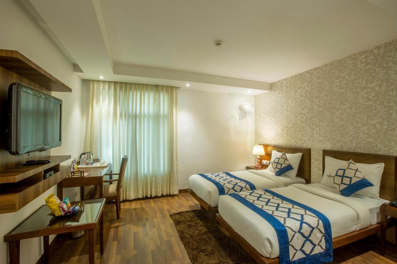 ניו דלהי Hotel Arch Plaza - Near Yashobhoomi Convention Centre Dwarka מראה חיצוני תמונה