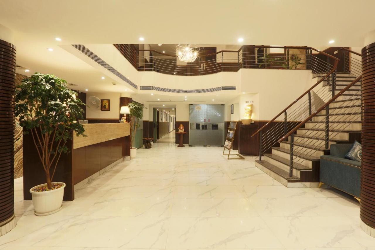 ניו דלהי Hotel Arch Plaza - Near Yashobhoomi Convention Centre Dwarka מראה חיצוני תמונה